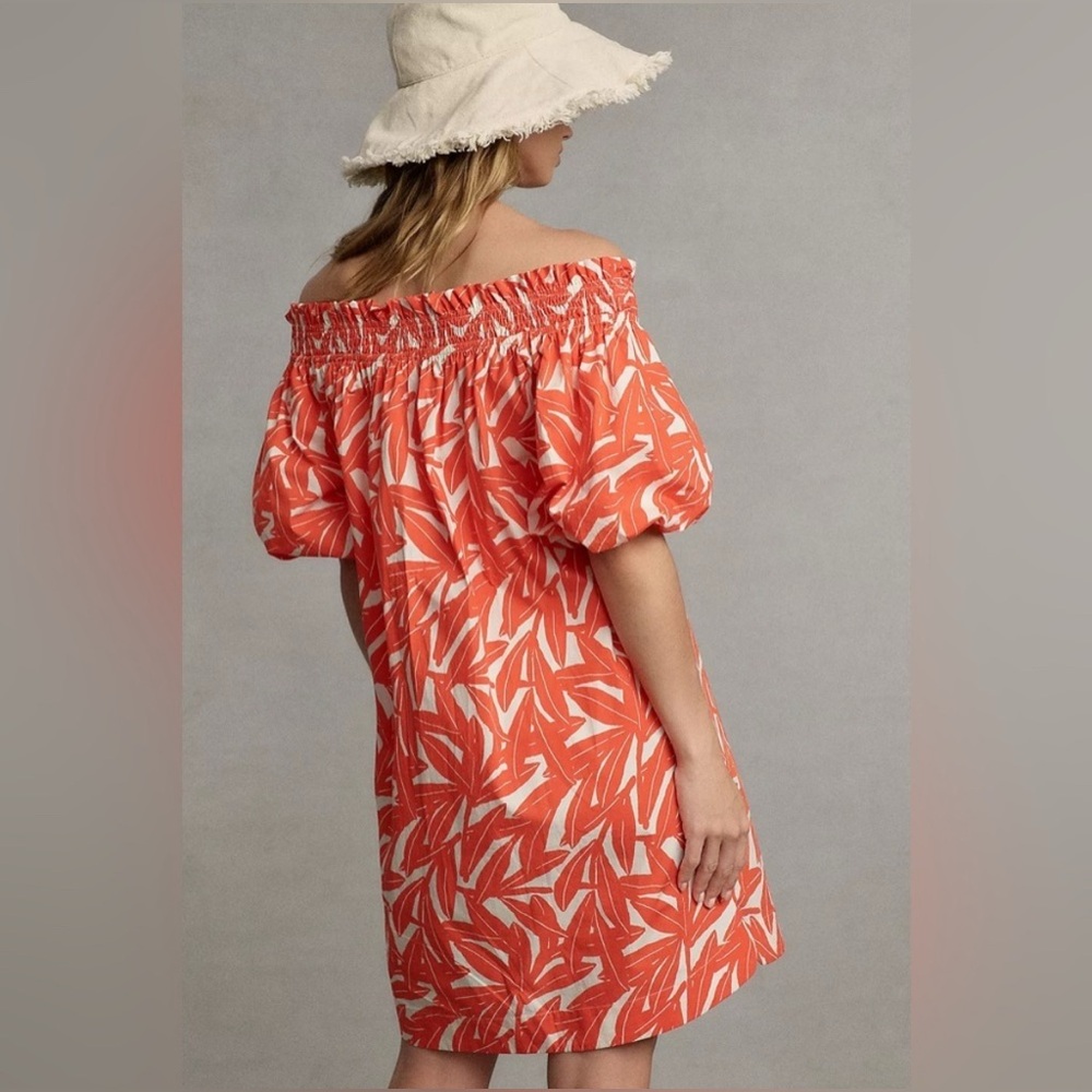 Anthropologie Whit Two Off The Shoulder Red & White Banana Leaf Pattern - Picture 3 of 9
